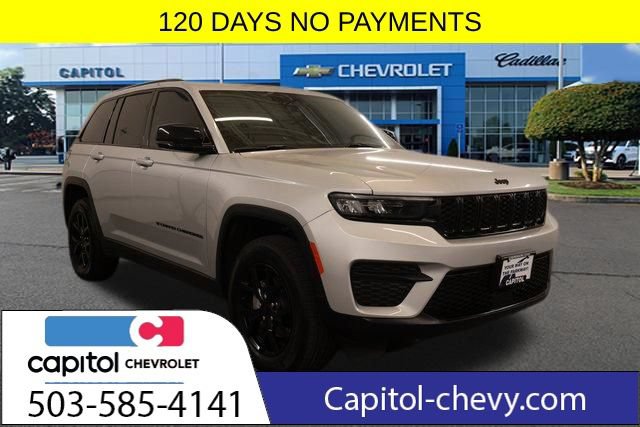 Used 2025 Jeep Grand Cherokee Altitude AWD/4WD image 1