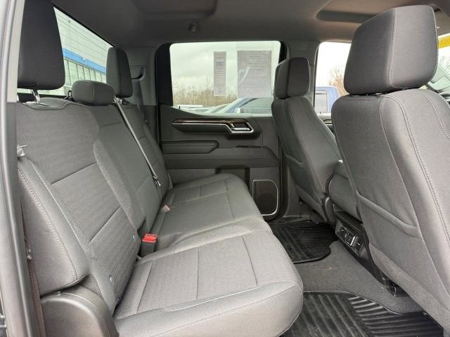 Used 2023 Chevrolet Silverado 1500 LT AWD/4WD image 20