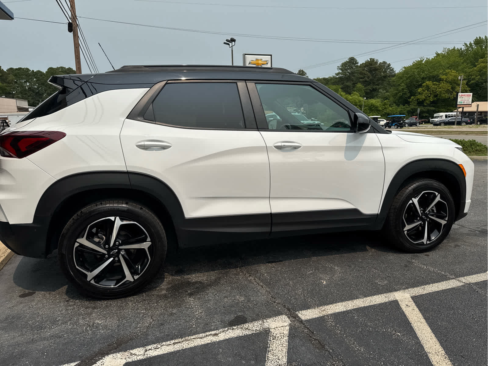 Used 2023 Chevrolet TrailBlazer RS w/ Sun and Liftgate Package AWD/4WD image 14