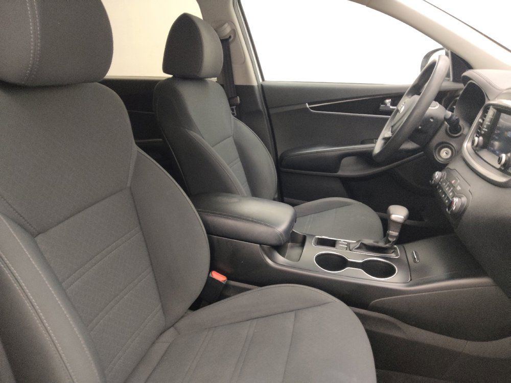 Used 2020 Kia Sorento LX image 21