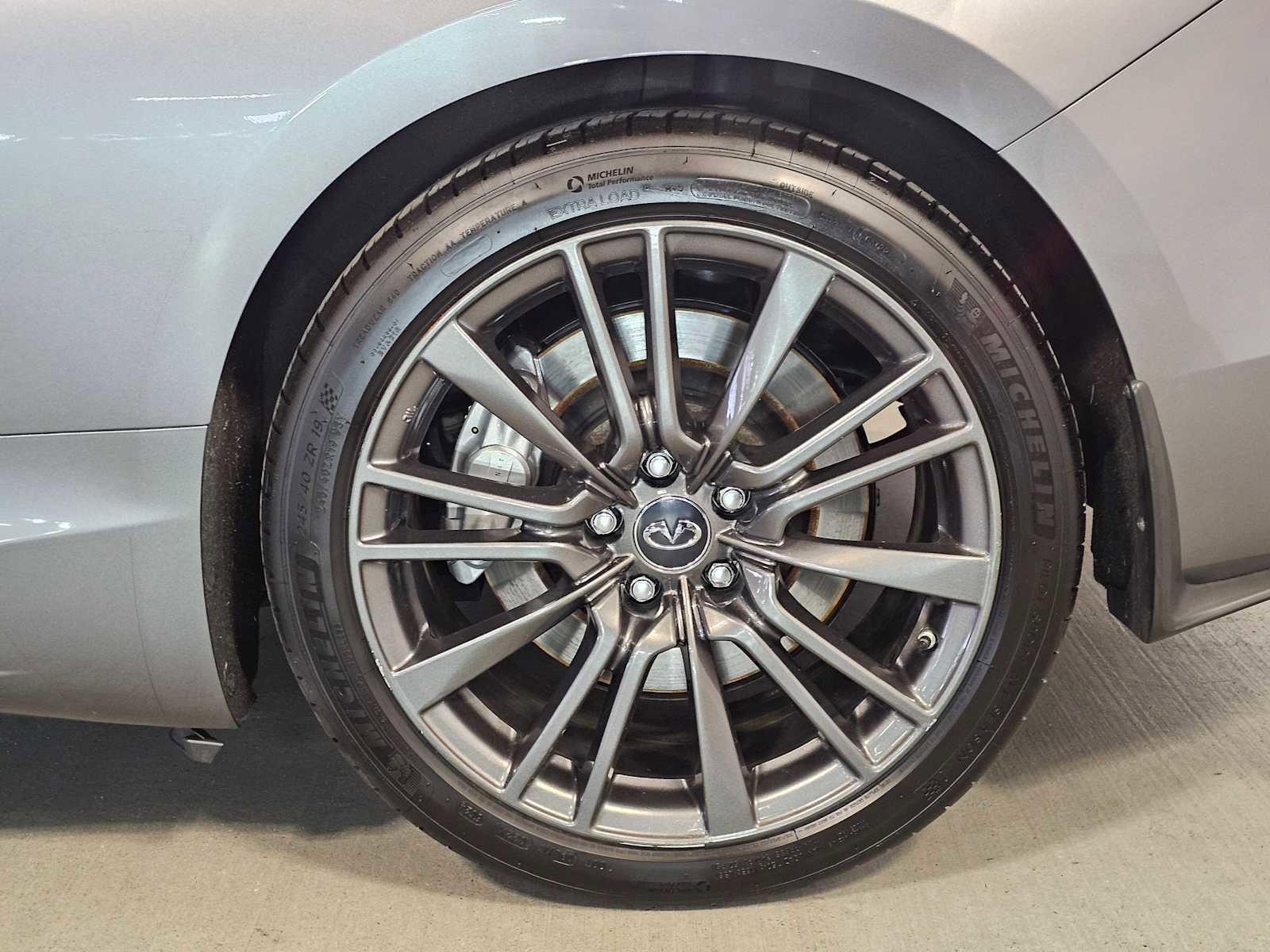 Used 2017 INFINITI Q60 3.0t Sport image 8