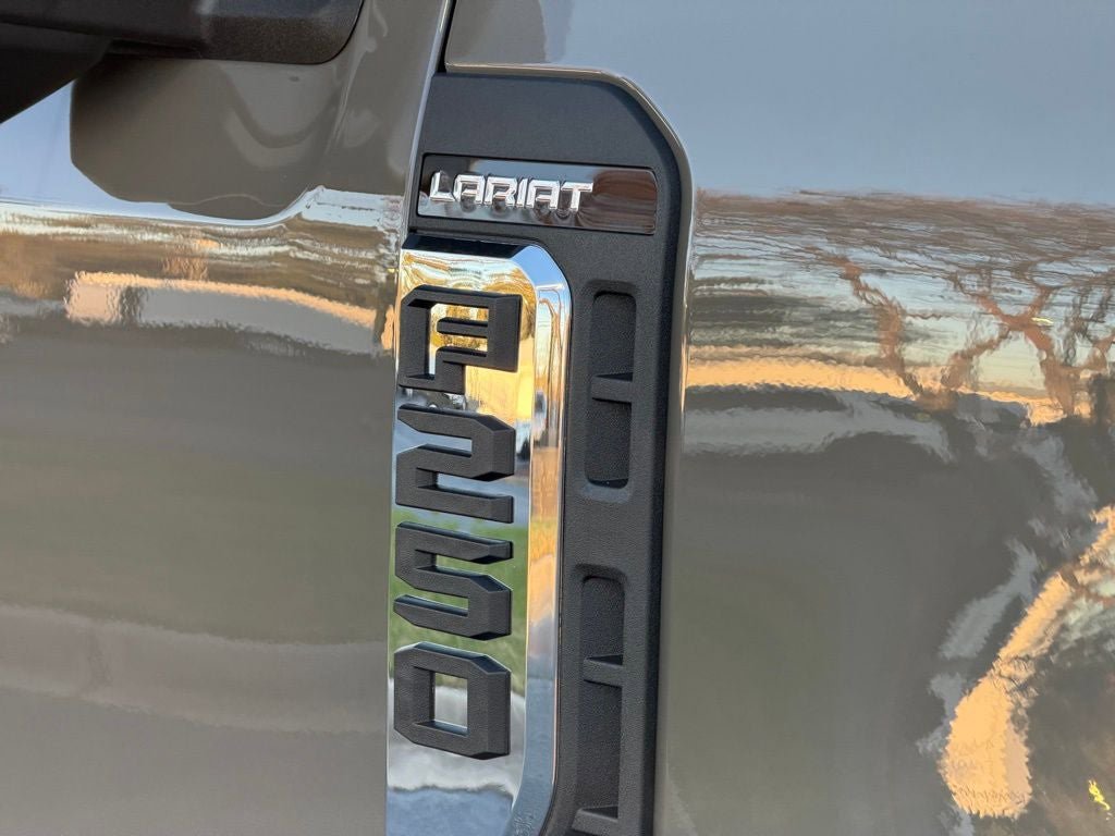 New 2026 Ford F250 Lariat w/ Lariat Ultimate Package image 5