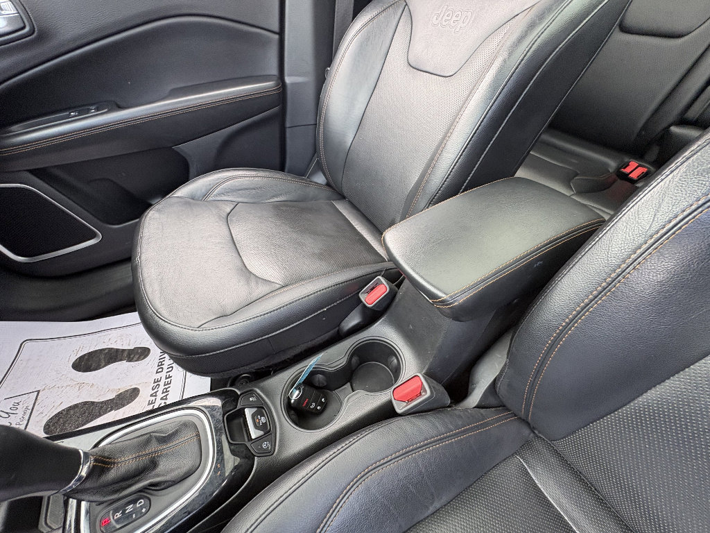 Used 2018 Jeep Compass Limited w/ Navigation Group image 34