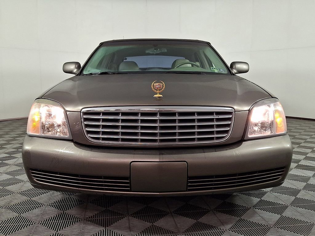 Used 2002 Cadillac De Ville w/ Comfort/Convenience Pkg image 4