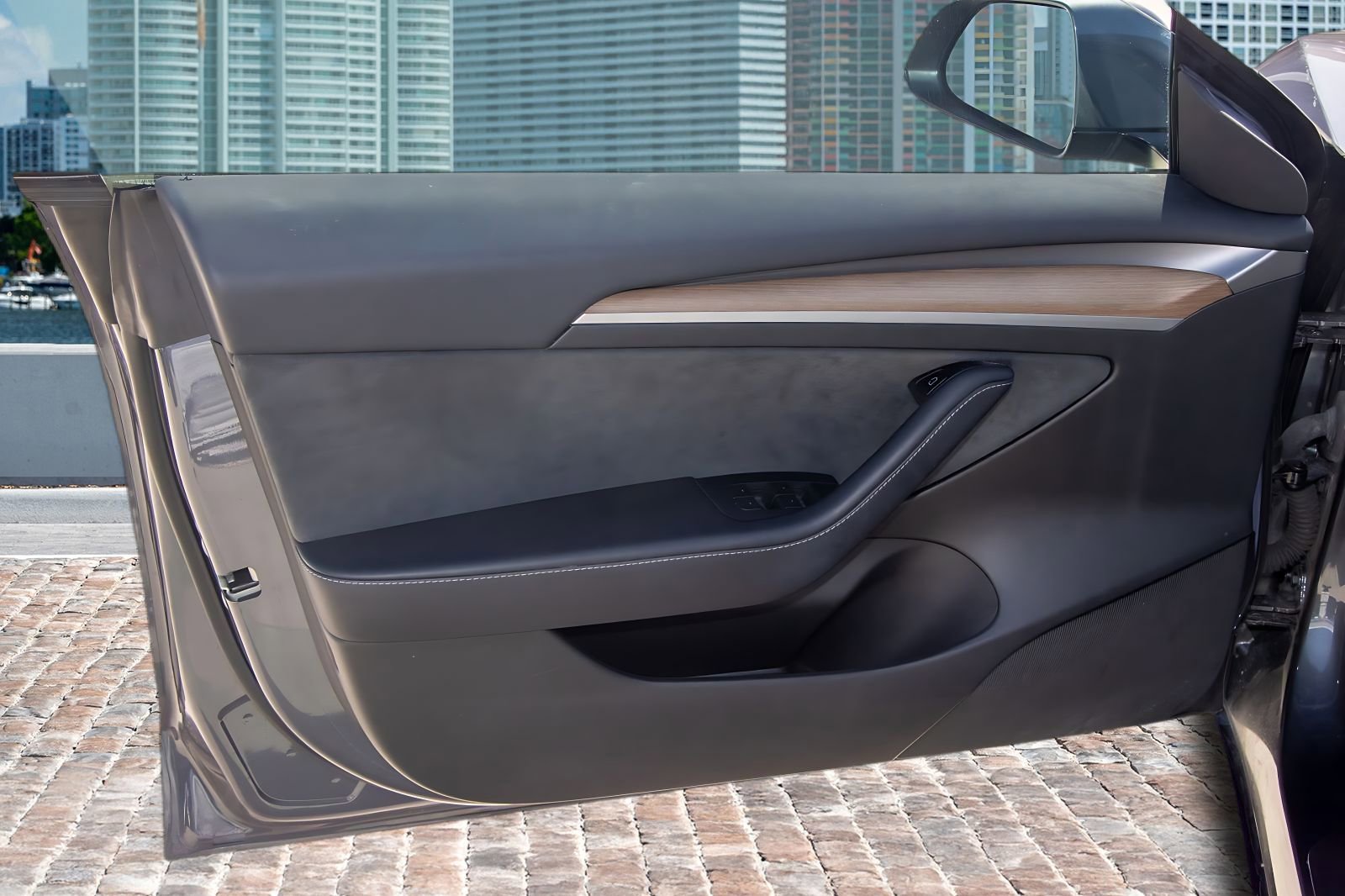 Used 2023 Tesla Model 3 Standard Range image 5