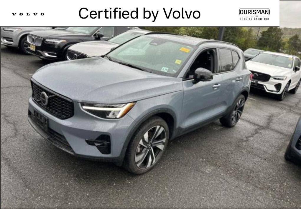Certified 2023 Volvo XC40 B5 Plus w/ Protection Package Premier AWD/4WD image 1