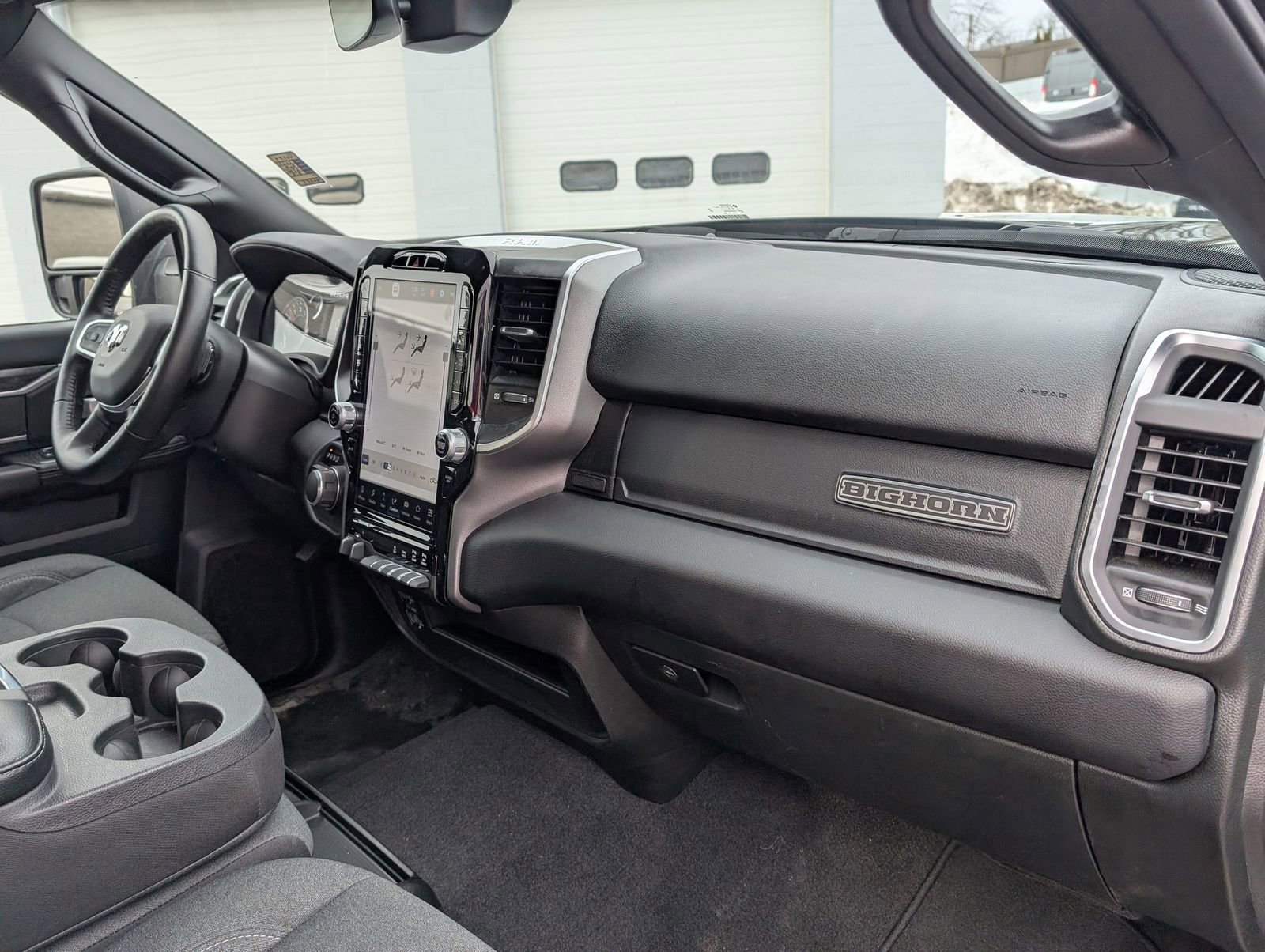 Used 2024 RAM 2500 Big Horn w/ Sport Appearance Package image 24