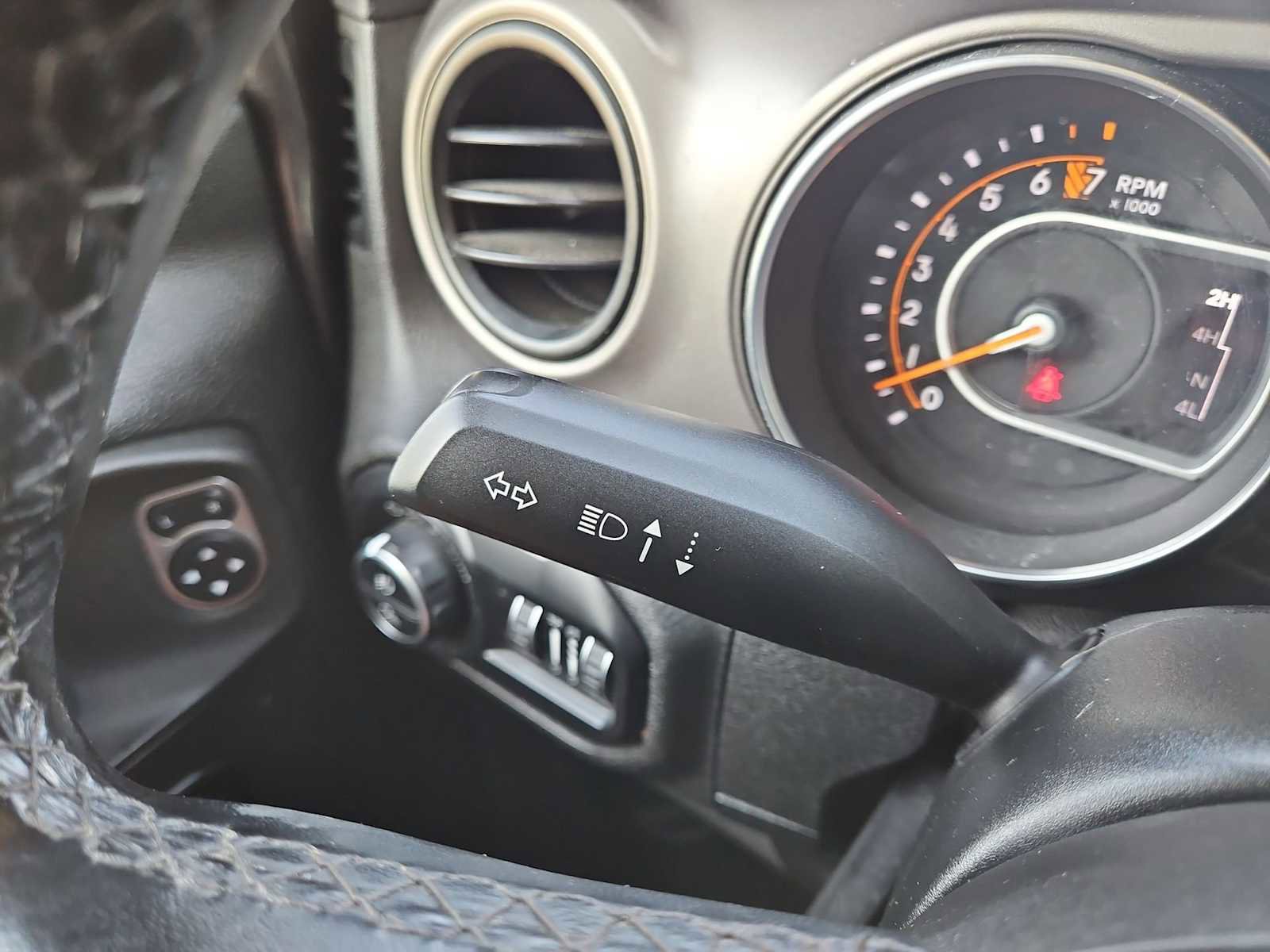 Used 2020 Jeep Gladiator Sport w/ Quick Order Package 24S image 27