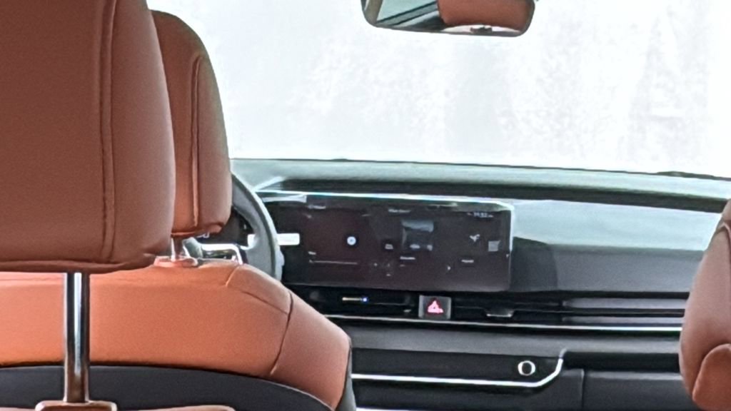 New 2026 Kia Carnival EX image 19