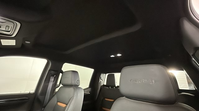 Used 2024 GMC Sierra 1500 AT4 w/ Technology Package AWD/4WD image 12