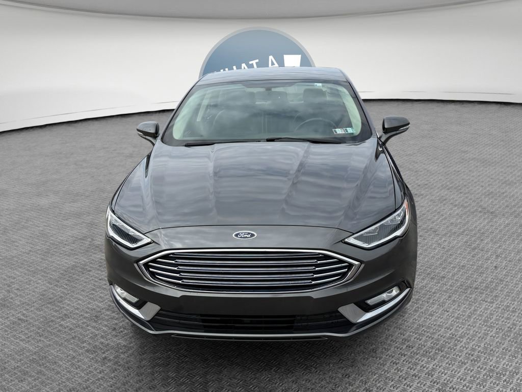Used 2017 Ford Fusion SE w/ Fusion SE Technology Package image 9