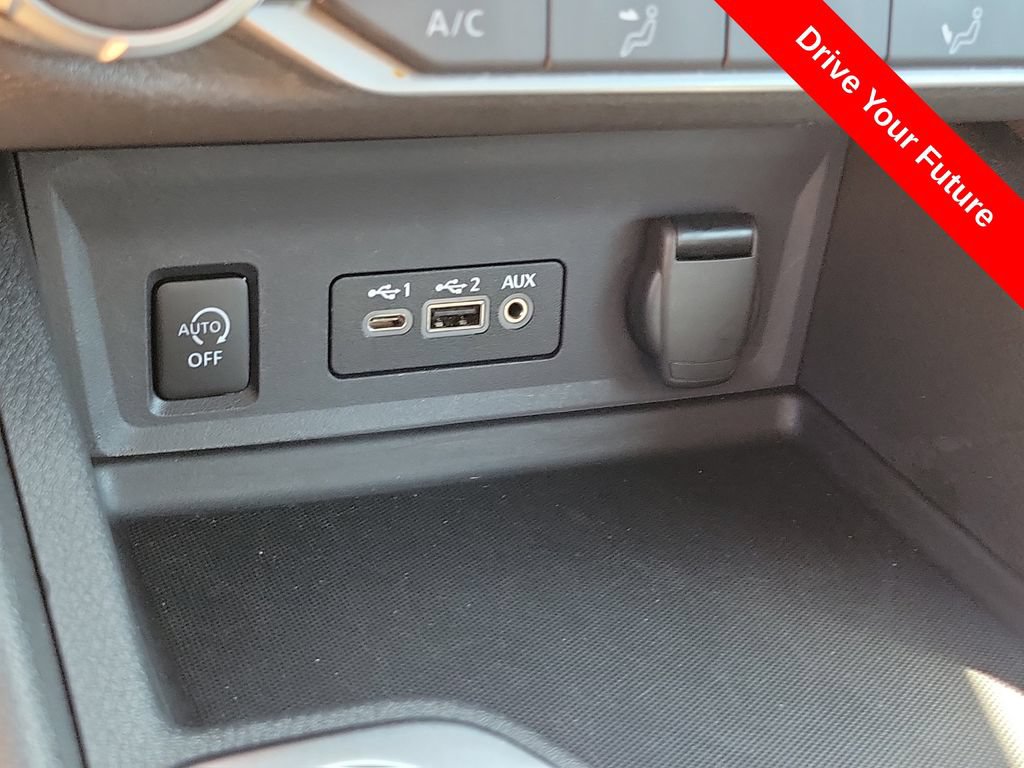 Used 2025 Nissan Sentra SV FWD image 14