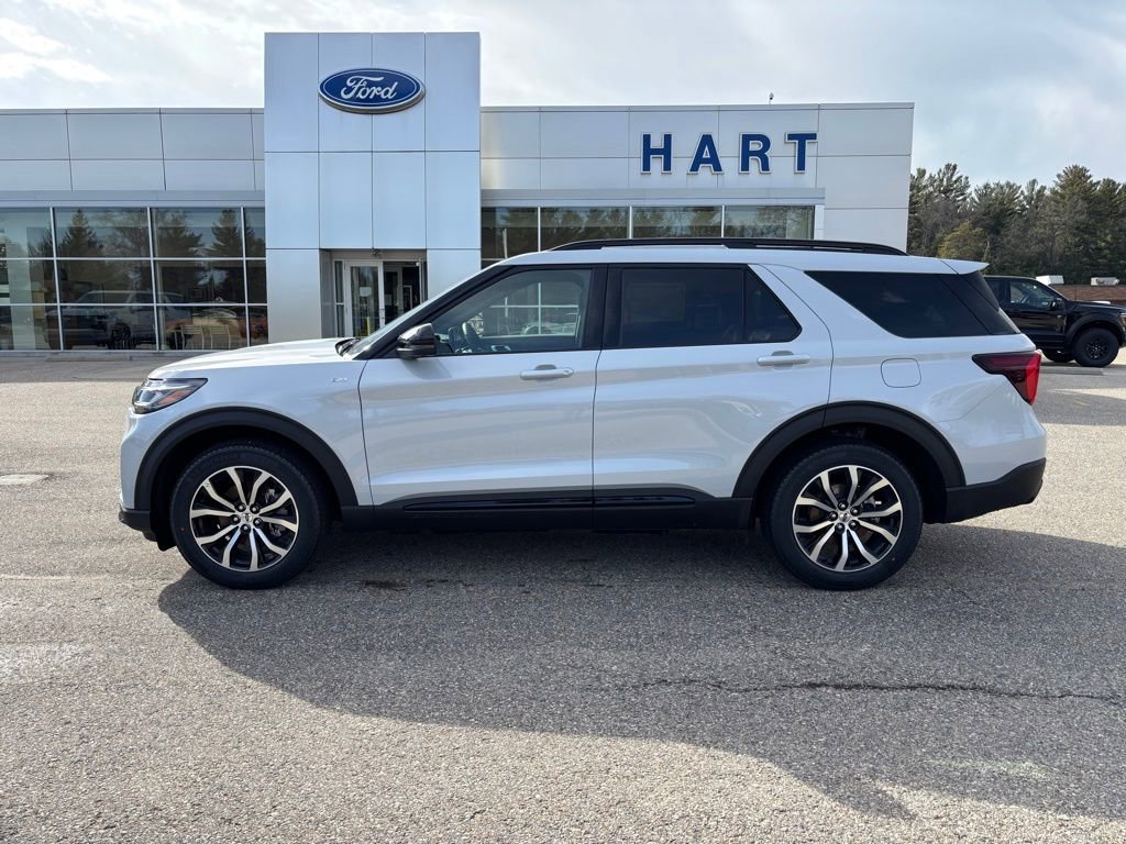 New 2026 Ford Explorer ST-Line image 6
