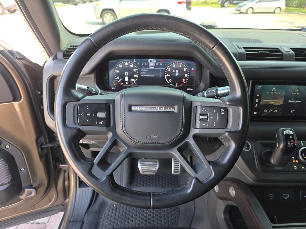 Used 2020 Land Rover Defender 110 X AWD/4WD image 28