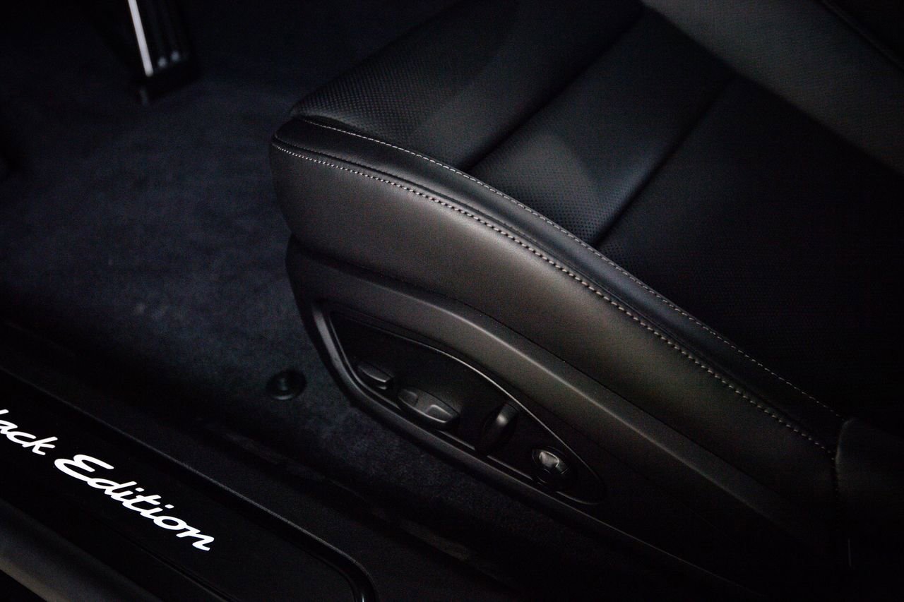 New 2026 Porsche Taycan image 14