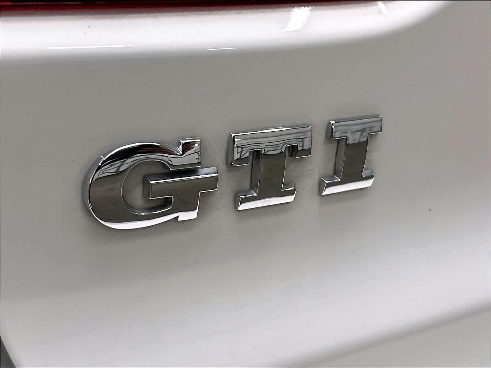 Used 2012 Volkswagen GTI 4-Door FWD image 26
