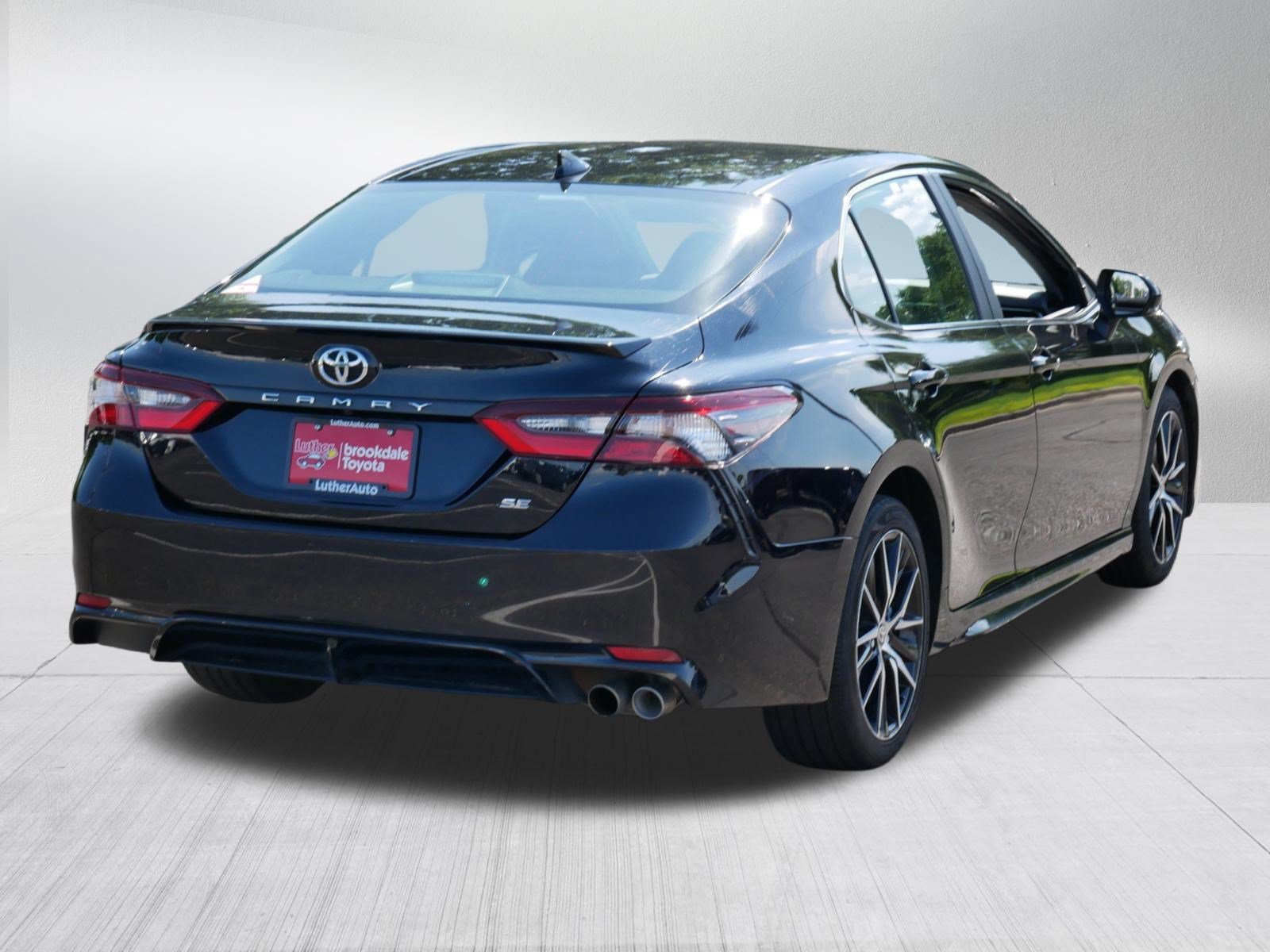 Certified 2024 Toyota Camry SE FWD image 6