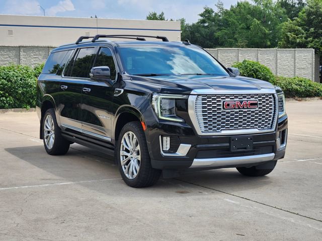 Used 2024 GMC Yukon XL Denali AWD/4WD image 3