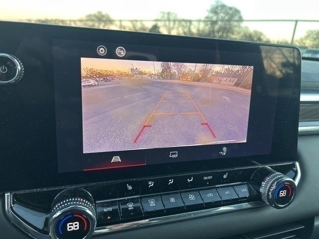 Used 2025 GMC Canyon Elevation w/ Convenience Package image 10