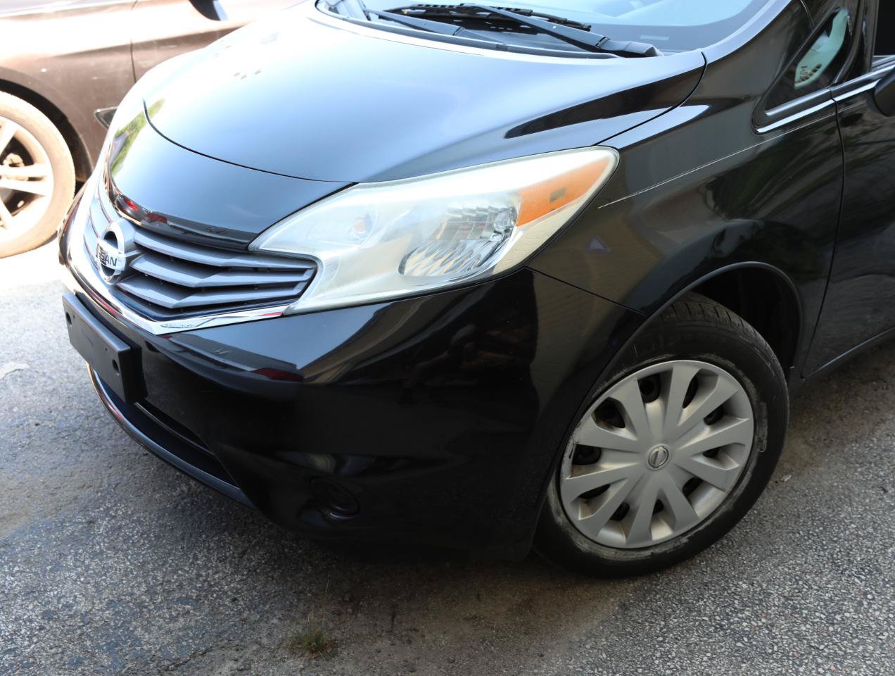 Used 2015 Nissan Versa Note S Plus FWD image 2