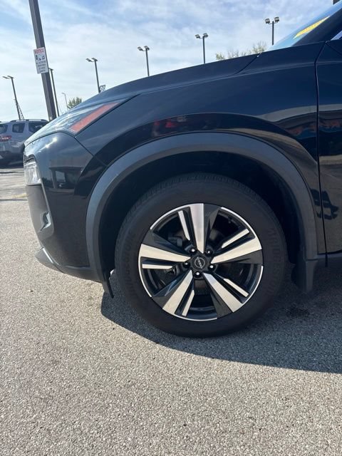 Used 2023 Nissan Rogue SL AWD/4WD image 11