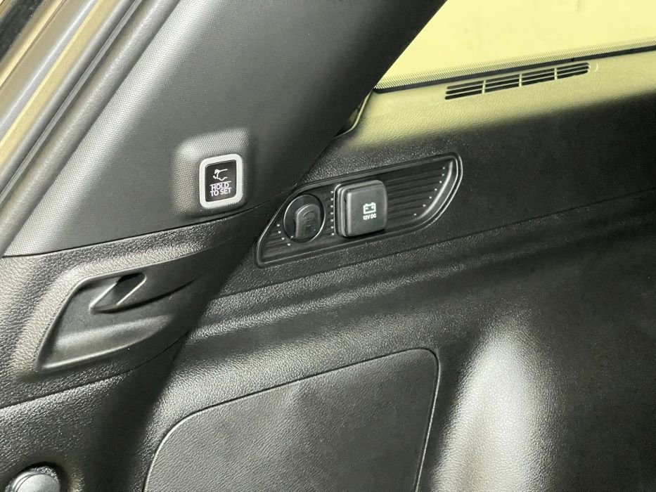 New 2024 Jeep Grand Cherokee Limited 4xe w/ Luxury Tech Group II image 17