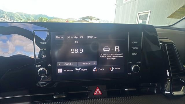 Used 2025 Kia Sportage LX FWD image 17