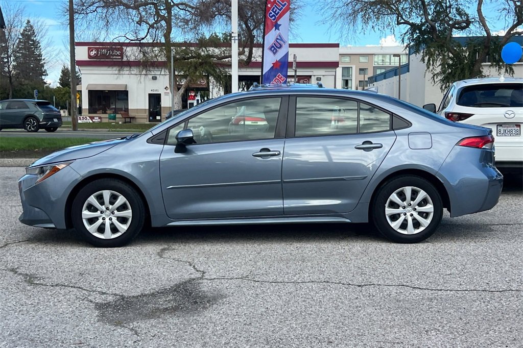 Certified 2022 Toyota Corolla LE image 6
