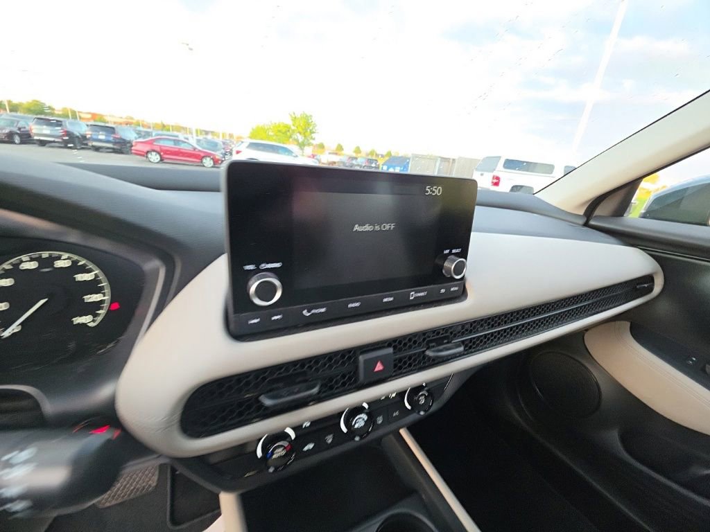 Certified 2025 Honda HR-V LX image 17