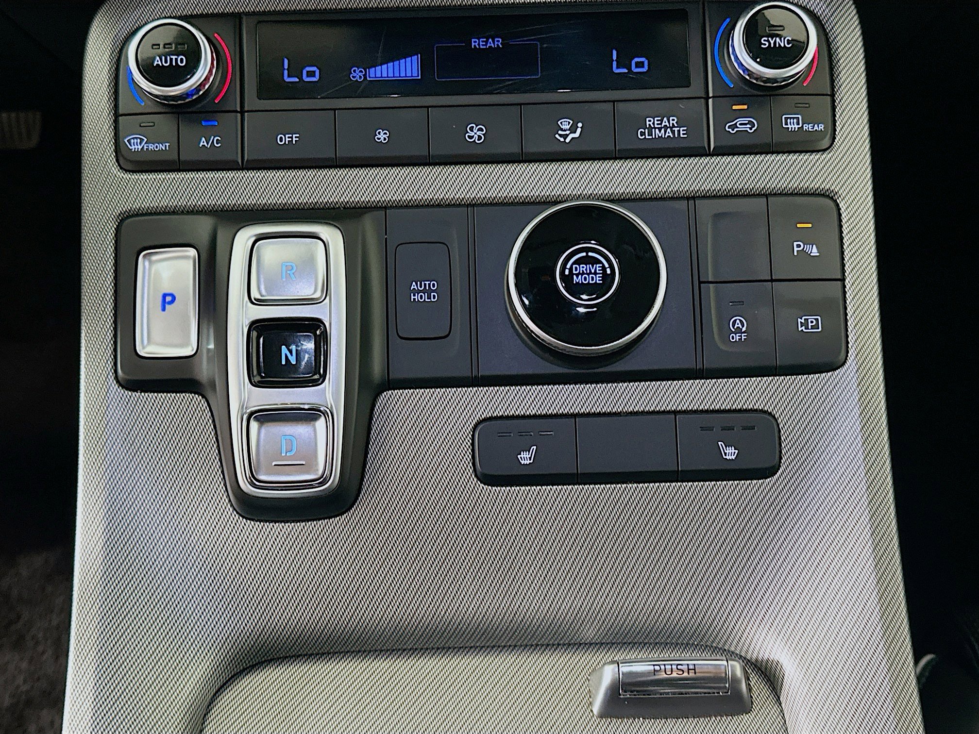 Used 2024 Hyundai Palisade SEL image 25