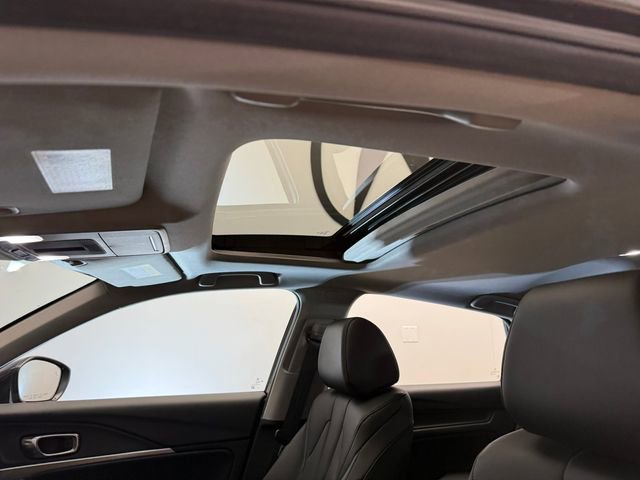 Certified 2025 Acura Integra Base image 13