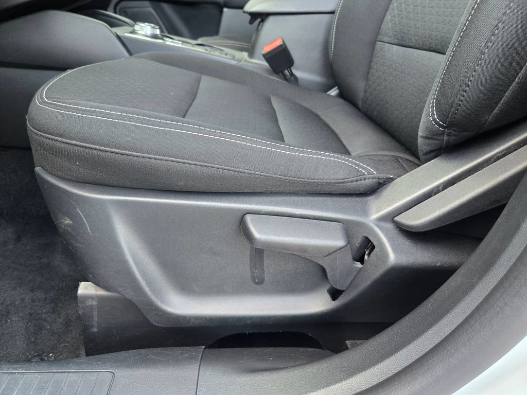 Used 2025 Ford Escape Active AWD/4WD image 15