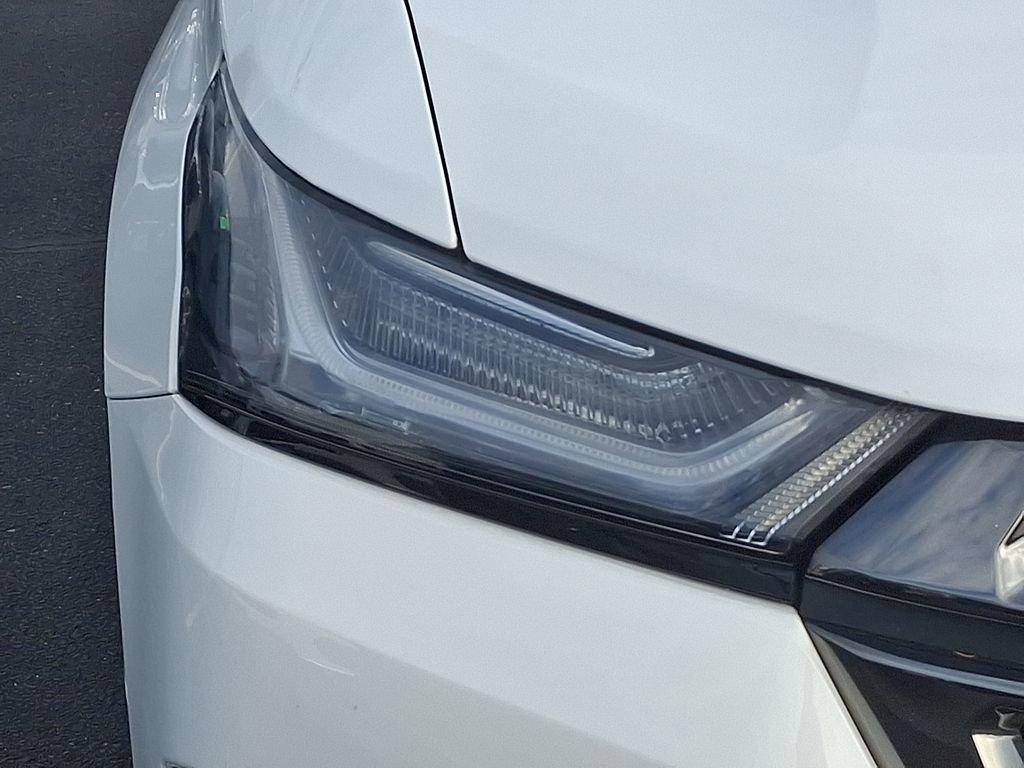 Certified 2023 Chevrolet Traverse LT image 9