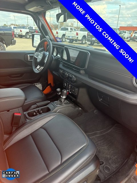 Used 2025 Jeep Wrangler Sahara image 17