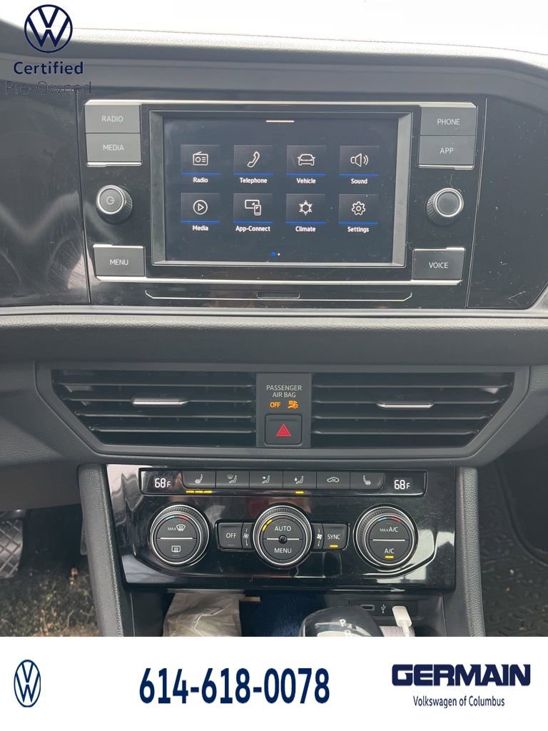 Used 2023 Volkswagen Jetta SE FWD image 19