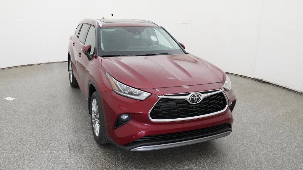 New 2026 Toyota Highlander Platinum AWD/4WD image 14