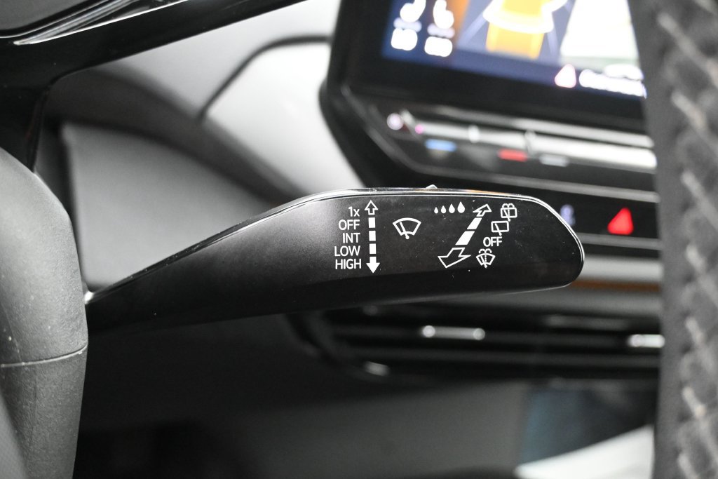 Used 2023 Volkswagen ID.4 Pro S RWD image 17