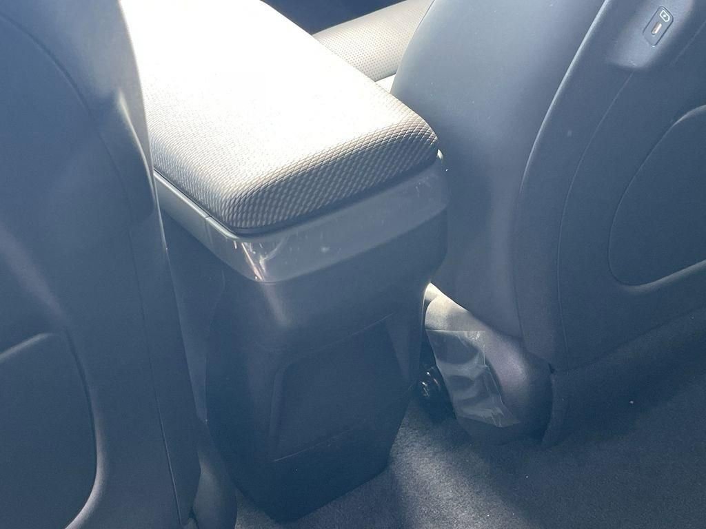 New 2025 Kia EV6 Wind image 17