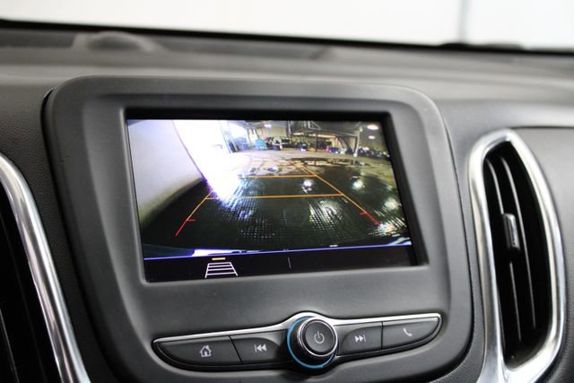 Used 2020 Chevrolet Equinox LT w/ Driver Convenience Package FWD image 16
