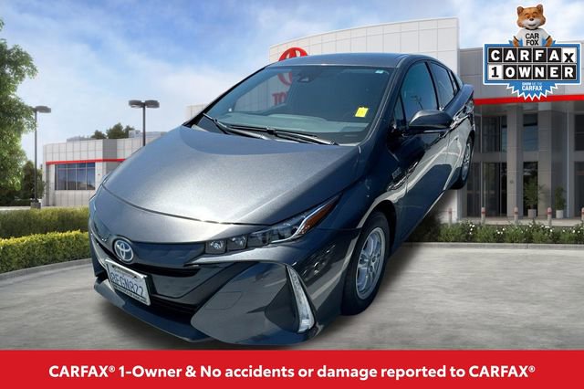Used 2018 Toyota Prius Prime Plus FWD image 2