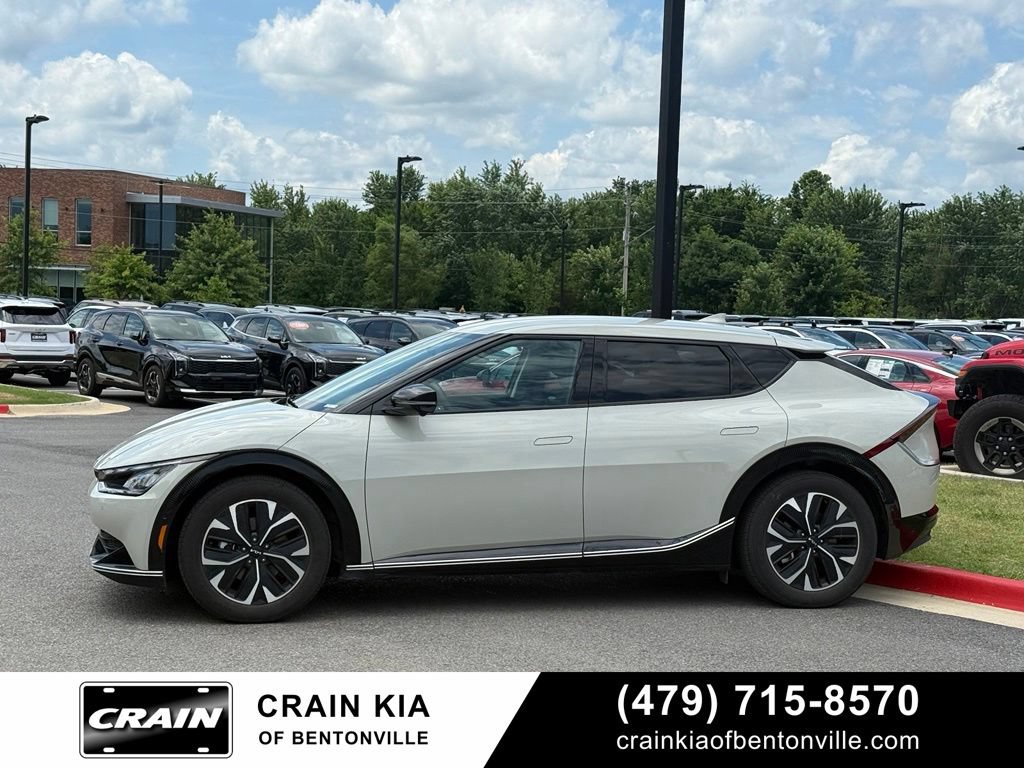 Certified 2024 Kia EV6 Wind w/ Wind Technology Package RWD image 4
