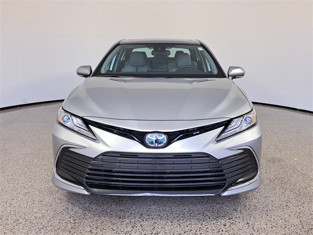 Used 2021 Toyota Camry XLE w/ Navigation Upgrade Package image 3