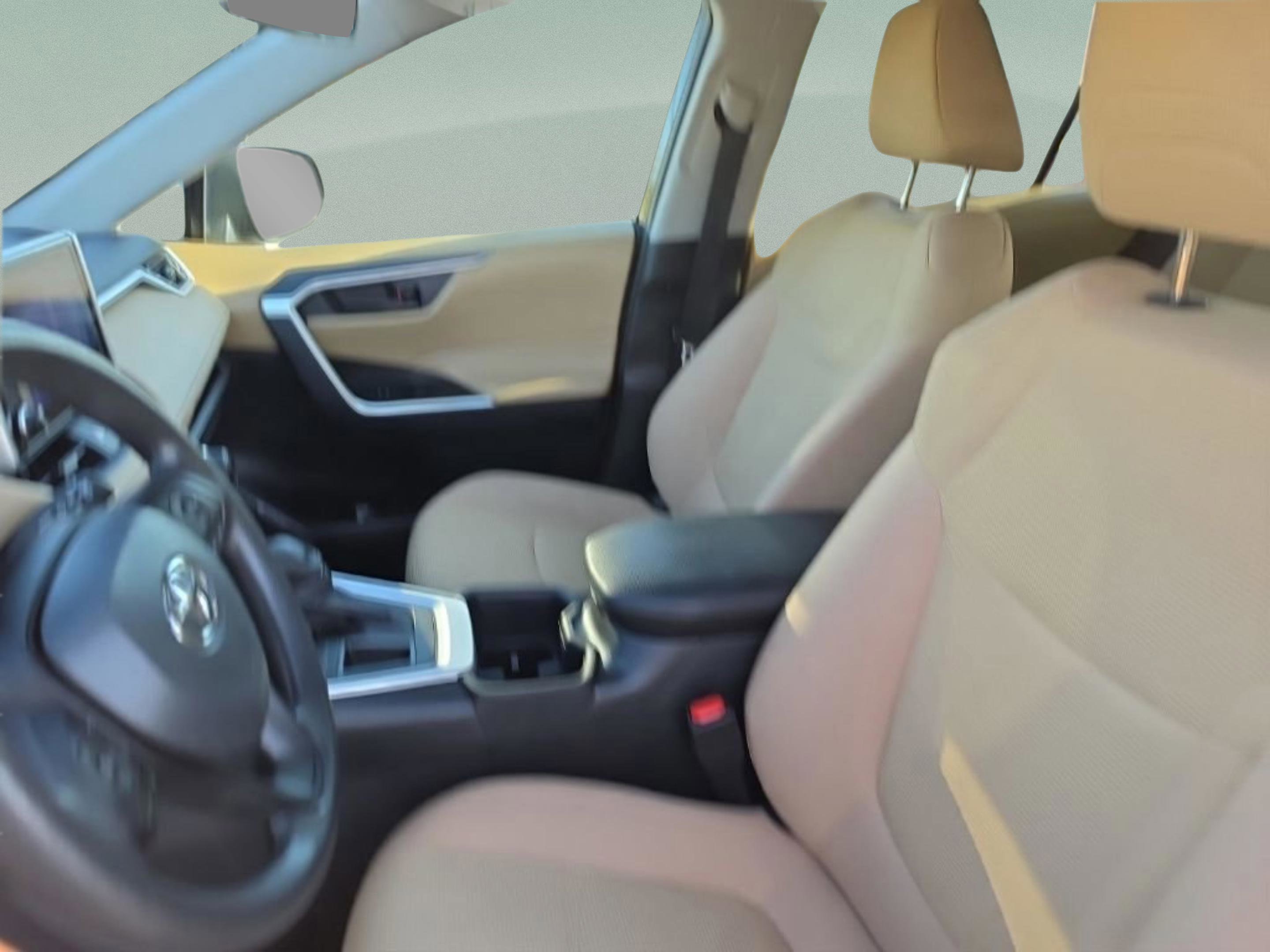 Used 2025 Toyota RAV4 LE FWD image 19