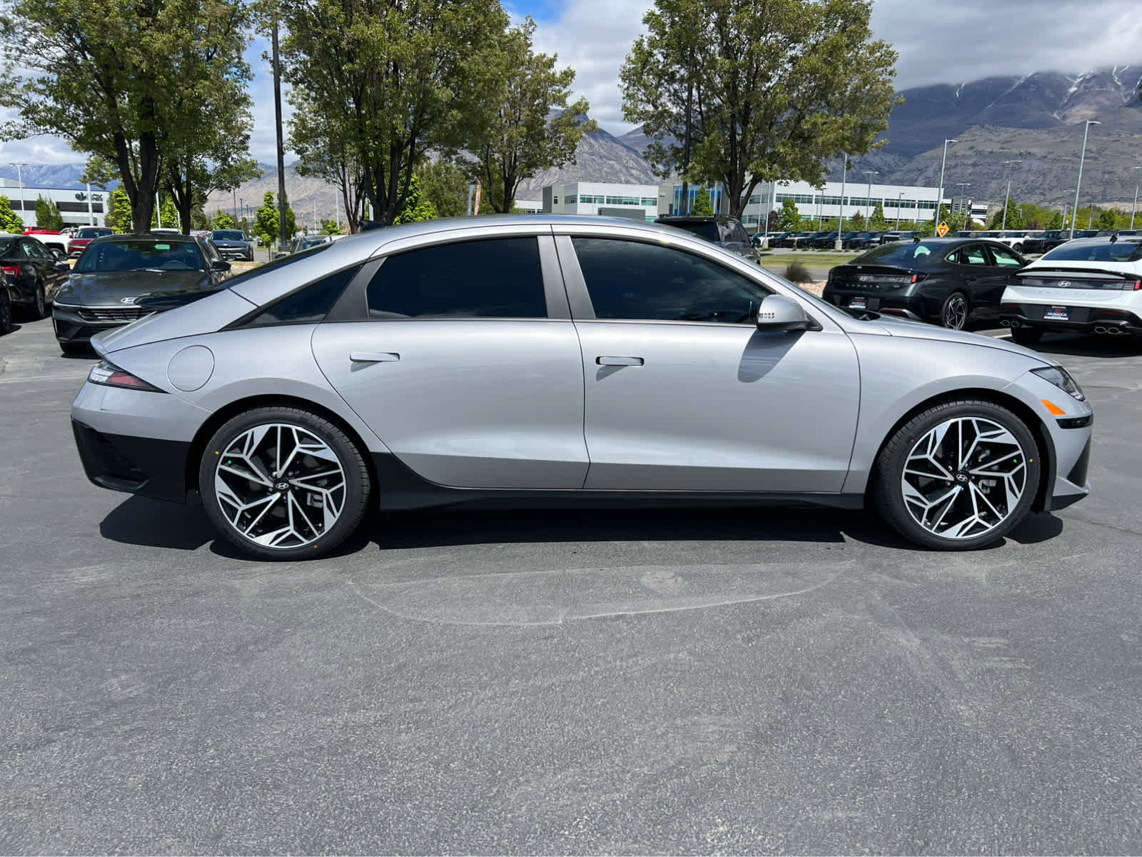 Certified 2024 Hyundai Ioniq 6 SEL AWD/4WD image 6