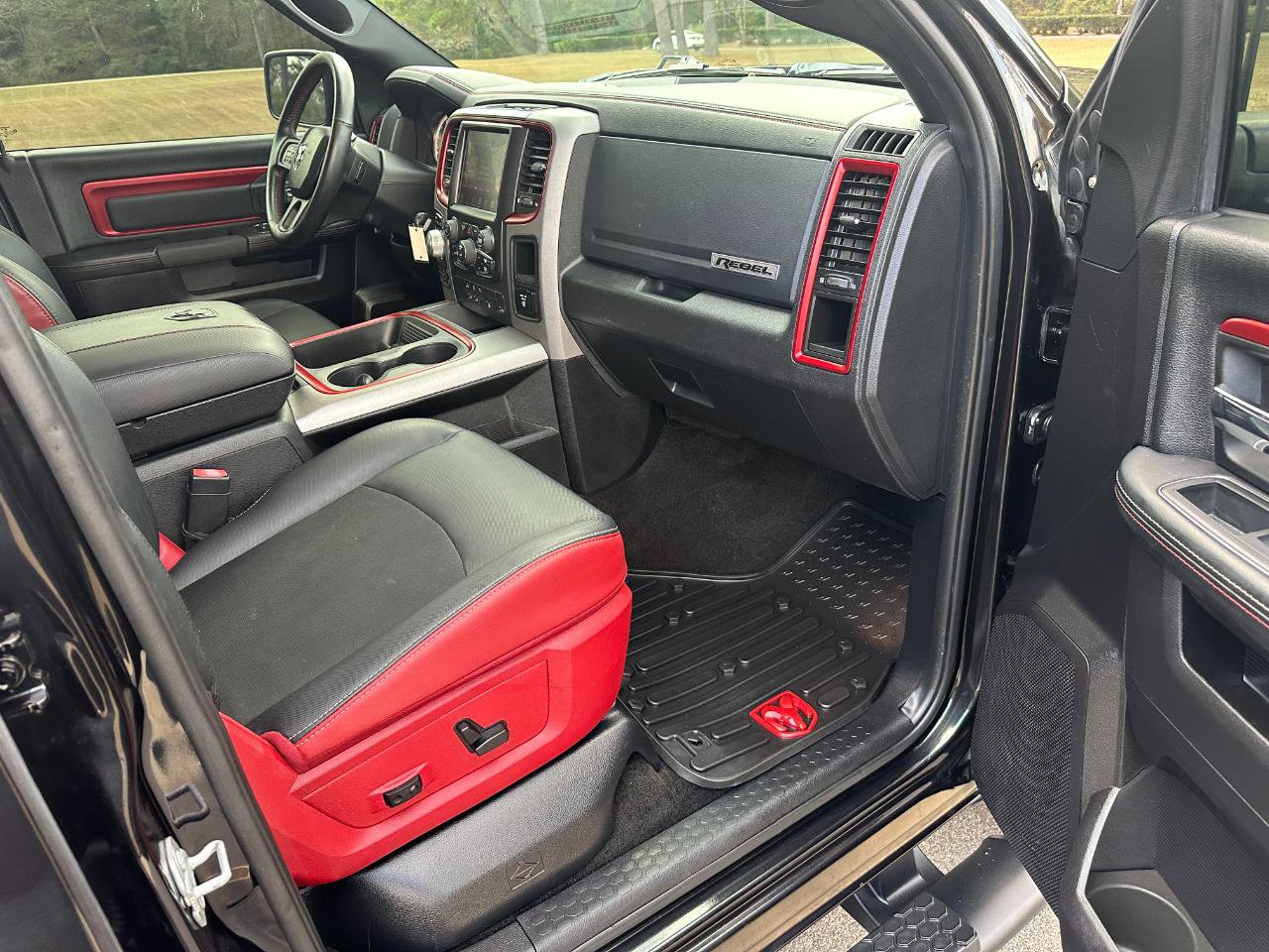 Used 2016 RAM 1500 Rebel image 27