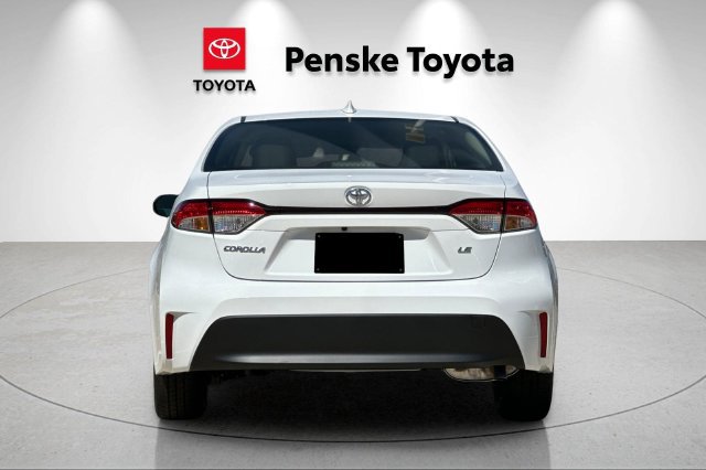 New 2027 Toyota Corolla LE w/ LE Premium Package FWD image 5