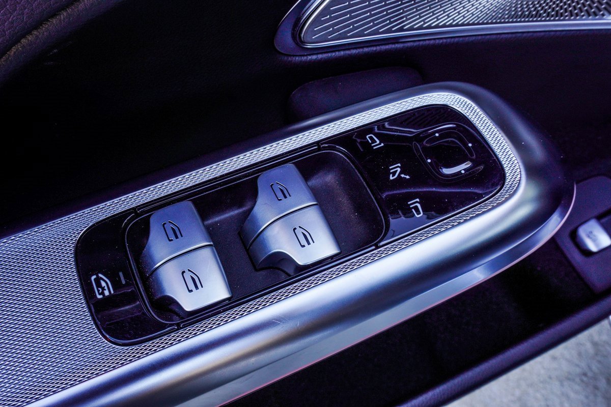 Used 2024 Mercedes-Benz E 350 4MATIC Sedan image 18