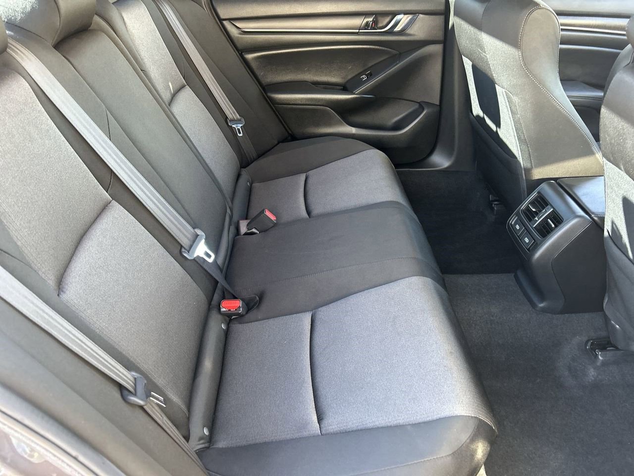 Used 2021 Honda Accord EX image 10