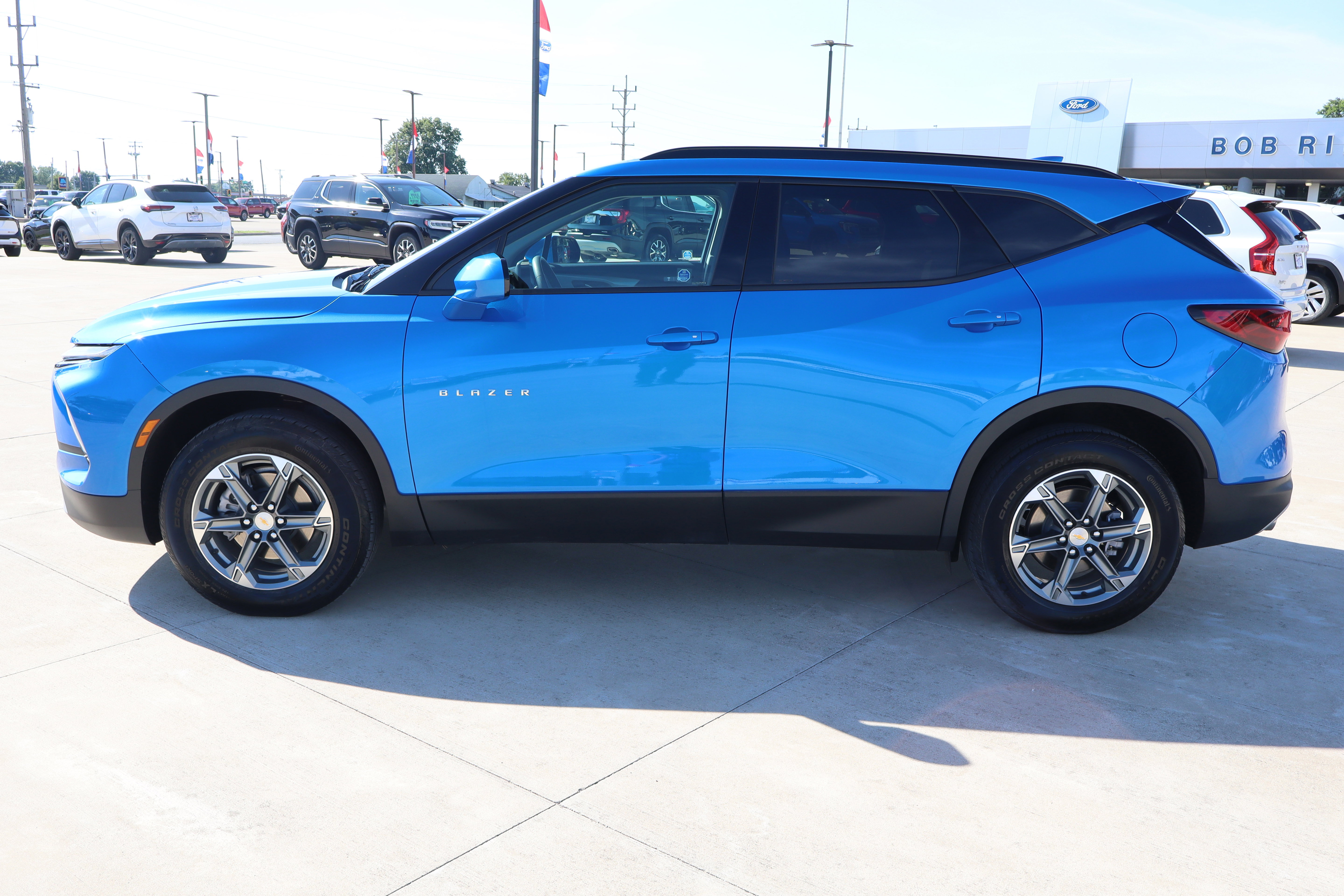 Used 2024 Chevrolet Blazer LT w/ Convenience Package FWD image 8