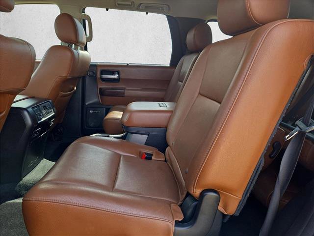 Used 2017 Toyota Sequoia Platinum image 10